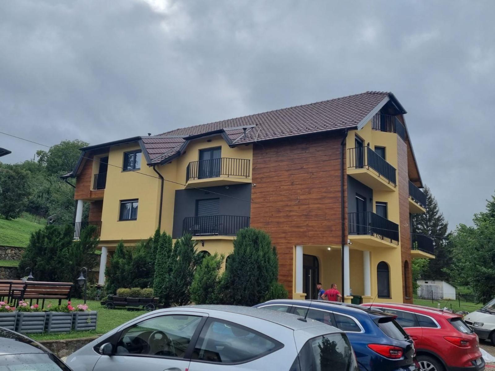 Vila K2 Vrdnik Buitenkant foto